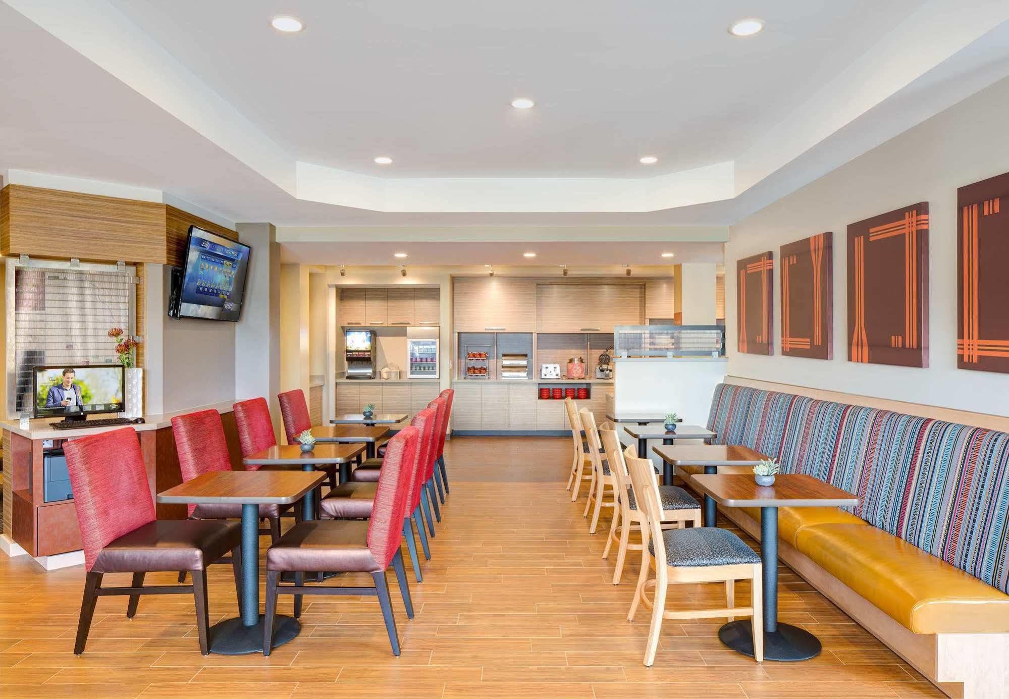 Towneplace Suites By Marriott Parkersburg Eksteriør bilde
